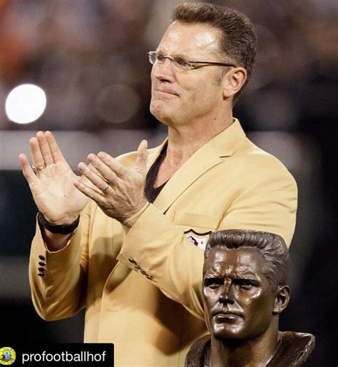 Hall Of Fame And Oakland Legend Howie Long Oakland Raiders Football Raiders Players Raiders