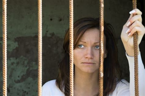 Female Sexual Offender Mental Health And Treatment Needs Vie Psychology