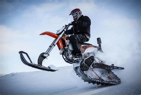 When choosing the right or best dirt bike helmet you need to be aware that not all the dirt bike helmets are the same. Turn Your Dirt Bike Into a Snowmobile
