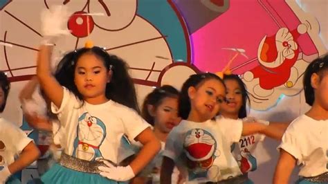 Doraemon Dancing Contest 2013 At Central Chonburi Youtube