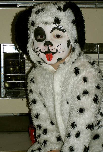 It's easy to put together and the pattern is provided. Cute Dalmatian Costumes | Costume Pop