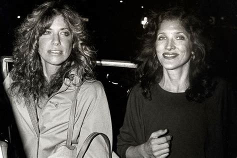 Carly Simon Claims Sean Connery Wanted A Threesome With Her And Her Sister But Singer Refused