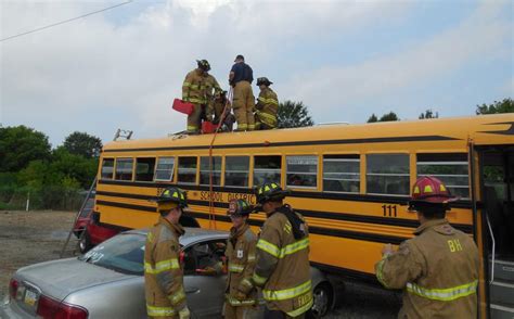 Hands On Training With School Bus Brandywine Hundred Fire Company