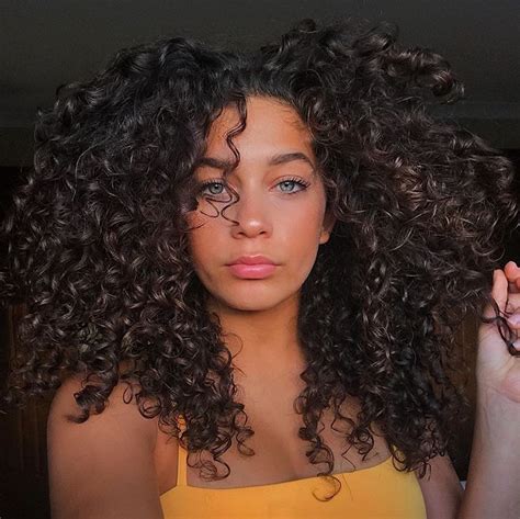 Mixed Girl Aesthetic Curly Hair Styles Naturally Curly Hair Styles