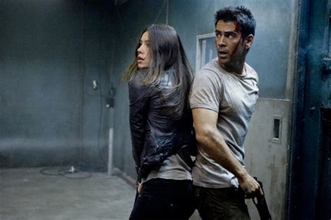 Who do you think should. Colin Farrell and Jessica Biel in Total Recall: movie ...
