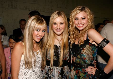 21 Photos Of Miley Cyrus And Her Best Friends Ever J 14