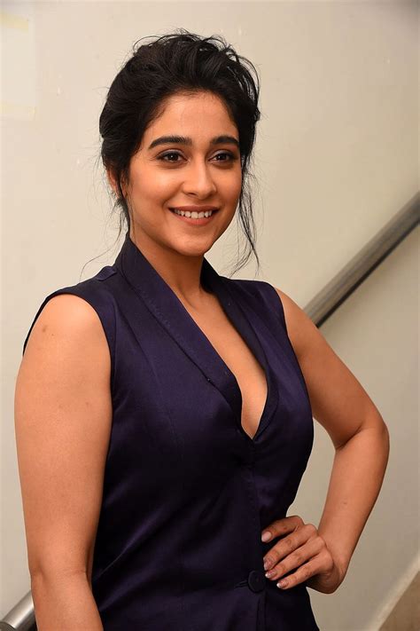 Actress Regina Cassandra New Hd Images At Evaru Movie Pre Release Event