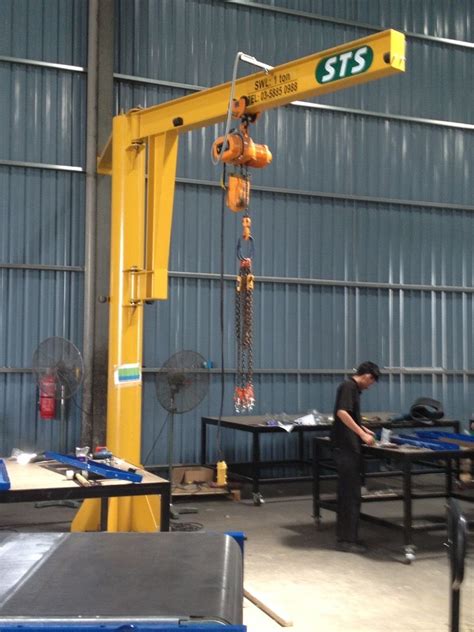 Slewing Jib Crane Material Handling Equipment Seratech Systems