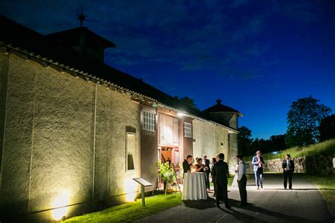 The barn on the crane estate can accommodate up to 140 people for a new england barn celebration. The Barn at The Crane Estate - The Crane Estate