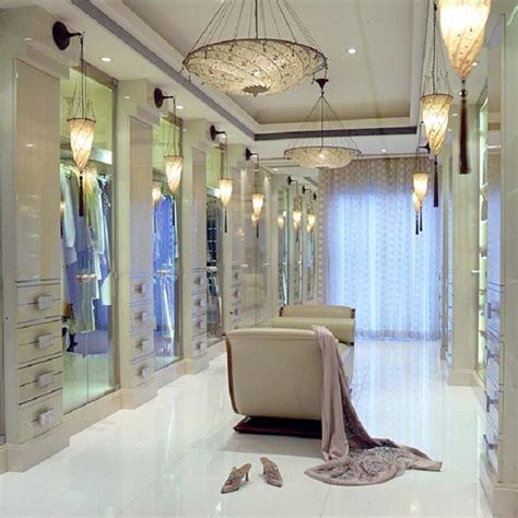 Top 20 Luxury Closets For The Every Woman Wants A Room