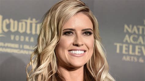 watch access hollywood highlight pregnant christina anstead poses in a tiny bikini as she