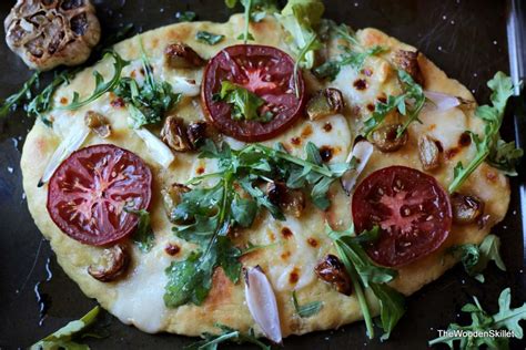 Roasted Garlic Pizza With Heirloom Tomatoes The Wooden Skillet