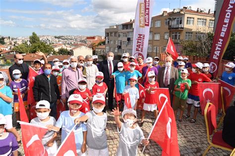 Bin muhteşem güneş kitabı ile ilgili incelemeler. T.C. Fatih Belediyesi, Kadim İstanbul'da Bisikletle Kültür ...