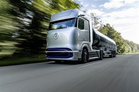 Daimler Trucks Stellt Brennstoffzellen Konzept Lkw Genh Vor