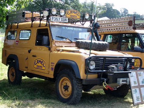 A large coil of rope is lying in the corner. Adrian's Tomcat 100" - Camel Trophy Landrovers