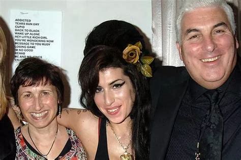 Amy Winehouse Post Mortem Will Not Be Scheduled Before Tomorrow