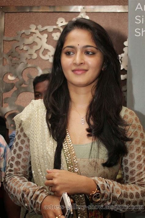 actress gallery anushka shetty latest collections indian film actress south indian actress