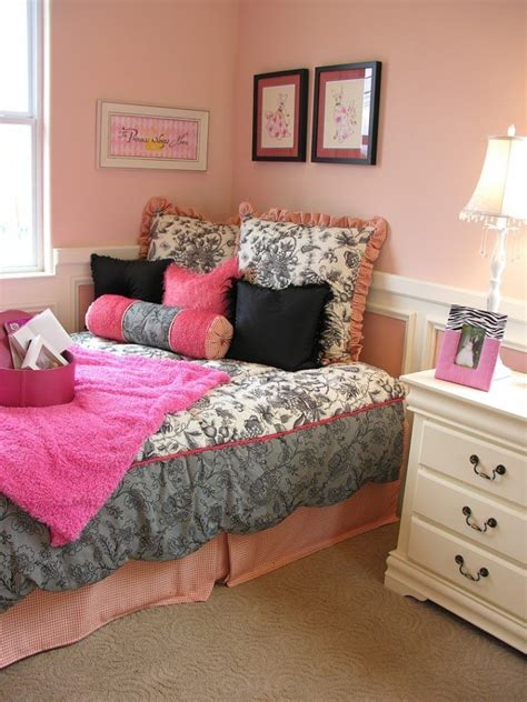 This is different for everyone, but the concepts behind selecting the red is known as the most energetic of all the colors, so it makes a nice pairing with the solid black and white palette. Bedroom:Intriguing Bedroom Themes For Teenage Girls With Nice Color Schemes Pink And Grey… (With ...