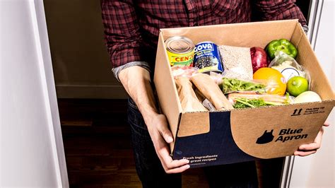 Grubhub is one of the best delivery services to work for because it provides extensive order info with the incoming request: 24 Best Meal Delivery Services and Kits of 2021 | Epicurious