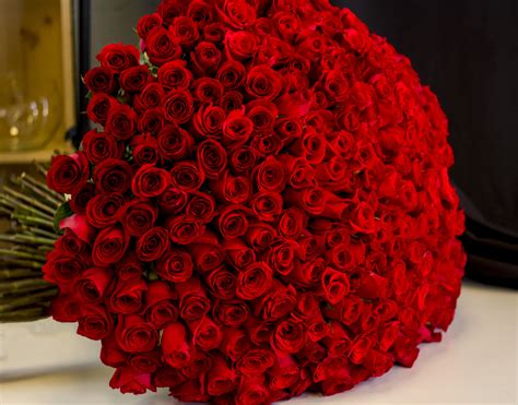 300 Red Roses Hand Crafted Bouquet Red Rose Bouquet Roses Bouquet T Red Roses