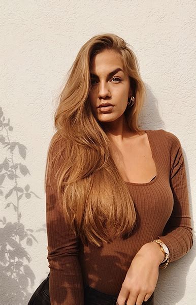 Saskia Ha S Models