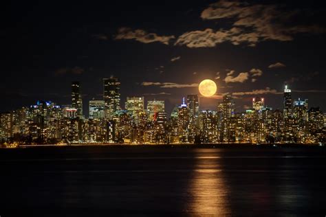 Final Super Moon Of The Year Illuminates Metro Vancouver Skies This