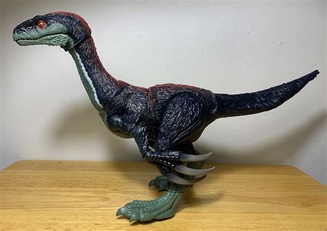 Therizinosaurus Jurassic World Dominion Sound Slashin By Mattel