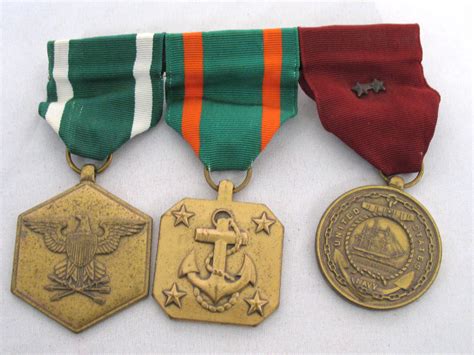 Militaria Surplus Navy Marine Corps Commendation Medal Full Size New In