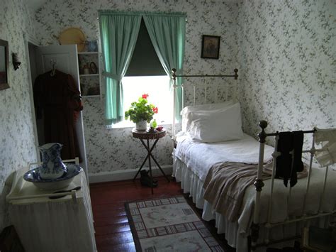 Anne Shirleys Bedroom E Room Room Aesthetic Bed Design