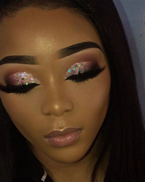 Blue Makeup Eyeshadow In 2020 Glitter Makeup Looks Dark Skin Makeup Glam Makeup