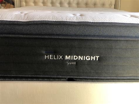 Helix Midnight Luxe Mattress Review 2022 L Memory Foam Talk