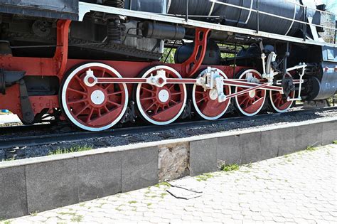 Железнодорожники хотят включить 100 летний паровоз в список объектов