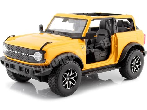 2021 Ford Bronco Badlands Sin Puertas Amarillo 118 Maisto 31457