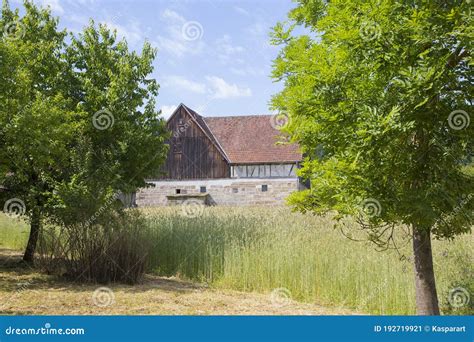 11425 Old Farmhouse Landscape Photos Free And Royalty Free Stock