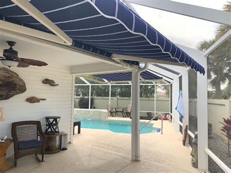 Beautiful Sunsetter Retractable Awning In Central Florida — Sunsetter
