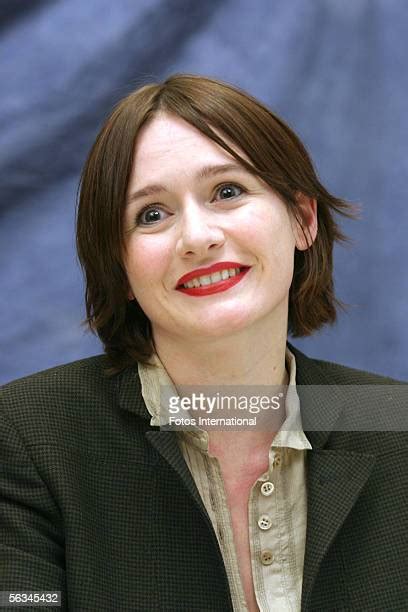 Emily Mortimer Fotos Photos And Premium High Res Pictures Getty Images