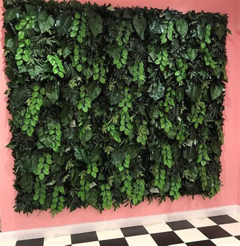 Green Tropical Flower Wall