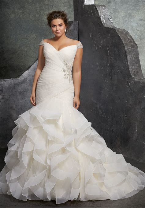 Still searching for the perfect plus size wedding dress? Kori Plus Size Wedding Dress | Style 3237 | Morilee
