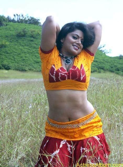 Swathi Verma Tamil Mallu Aunty Sexy Pics Actress Album