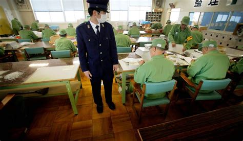 Saiba Como é A Prisão No Japão