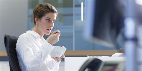 Why Desk Lunches Makes You Less Productive Video Huffpost