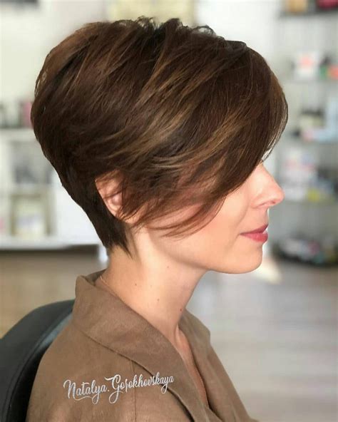 10 Short Haircuts For Thick Hair Highly Textured And Color Bright Looks