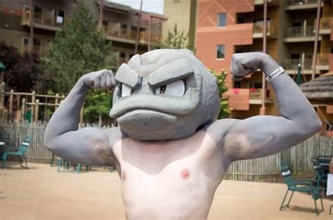 15 Times Ridiculously Buff Dudes Cosplayed Pokemon Characters