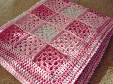 Handmade Baby Blanket In Pinks And White Battaniye Bebek Battaniye