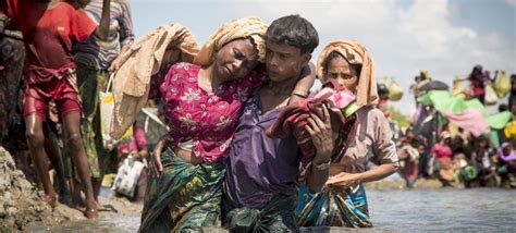 Thousands Of Rohingya Refugees Stranded Near Bangladesh Myanmar Border