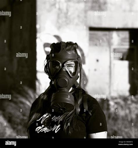 Woman Wearing Gas Mask Hi Res Stock Photography And Images Alamy