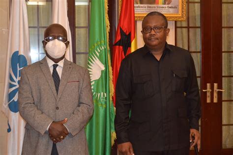 Faladepapagaio Presidente Da República Da Guiné Bissau Cerimonia De Posse Dos Novos