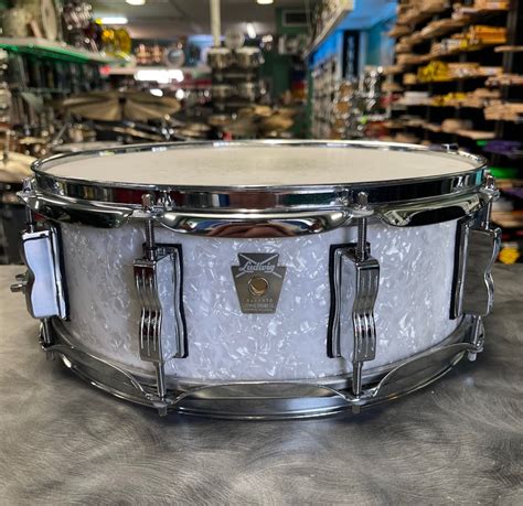 Ludwig Classic Maple 5x14 1990s Snare Drum White Marine Pearl