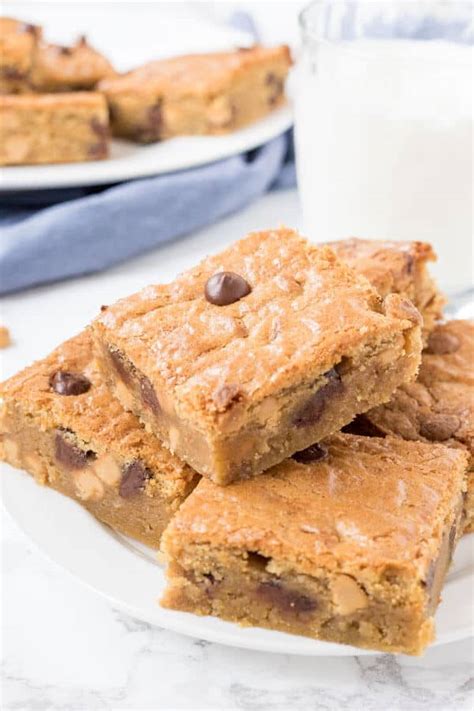 Peanut Butter Blondies Just So Tasty