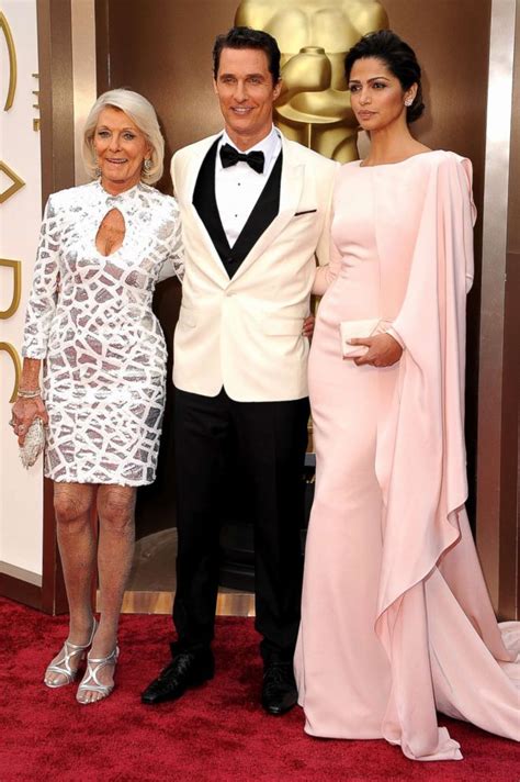 Celebrities Who Brought Their Moms To The Oscars And Melted Our Hearts The Projects World